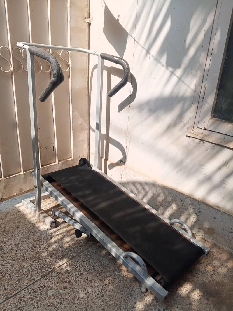 manual treadmill

                                                            alt=