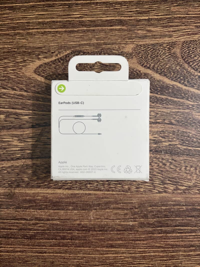 Apple Original EarPods USB-C – Sealed Pack – Genuine – New

                                                            alt=