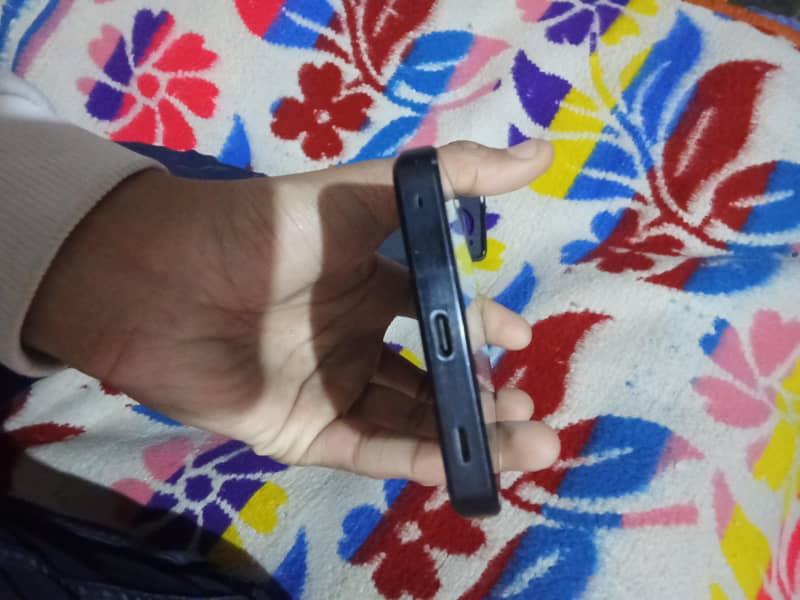 Aquos r7 12/256 official pta approved (exchange possible)

                                                            alt=