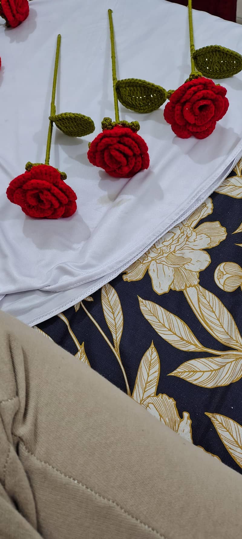 VALENTINE DAY CROCHET  ROSE  FLOWER .

                                                            alt=