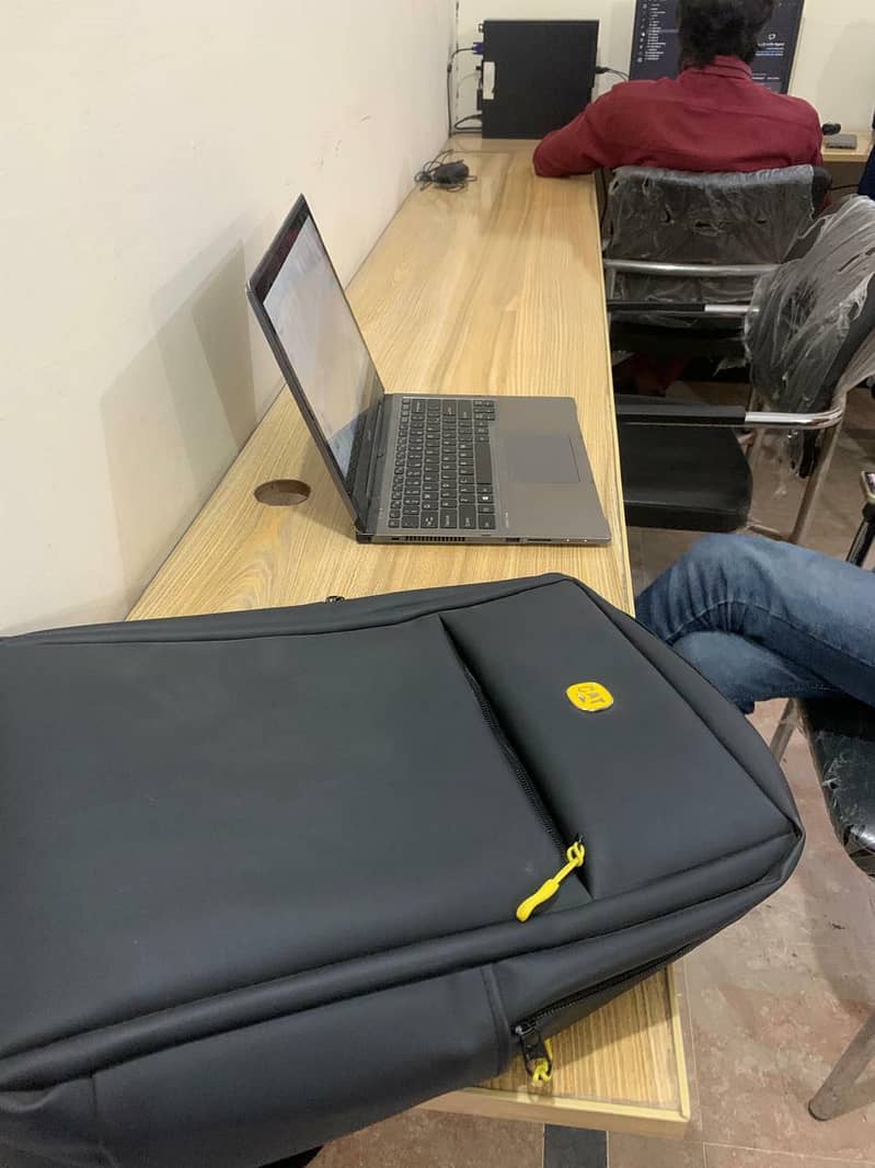 Computer Shelves

                                                            alt=