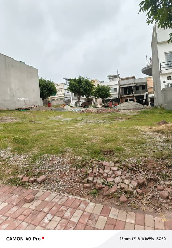 Sector: H, 5 Marla Plot For Sale Invester Price Bahria Enclave

                                                            alt=