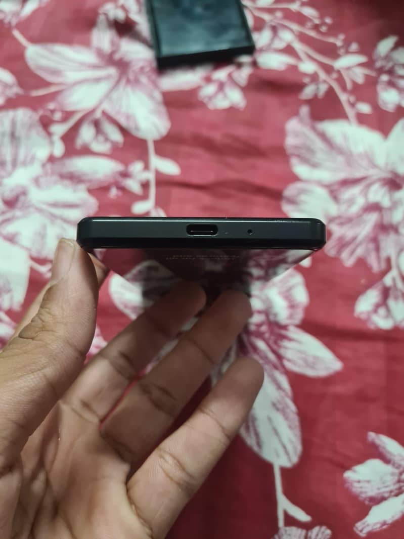 Xperia 1 Mark 3 Non PTA with Box

                                                            alt=