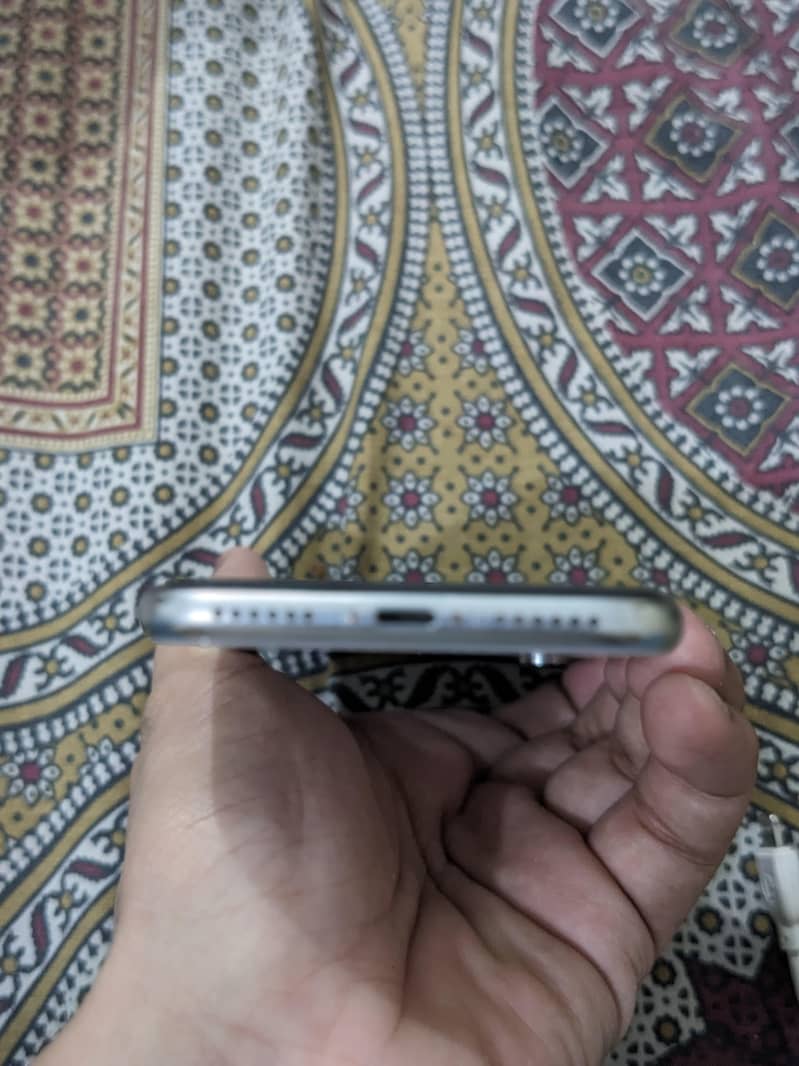 Iphone X 256gb PTA Approved

                                                            alt=