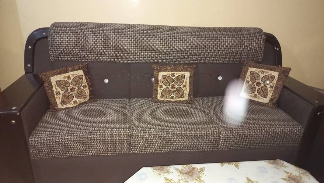 6 seater Sofa Set along with unique Table

                                                            alt=