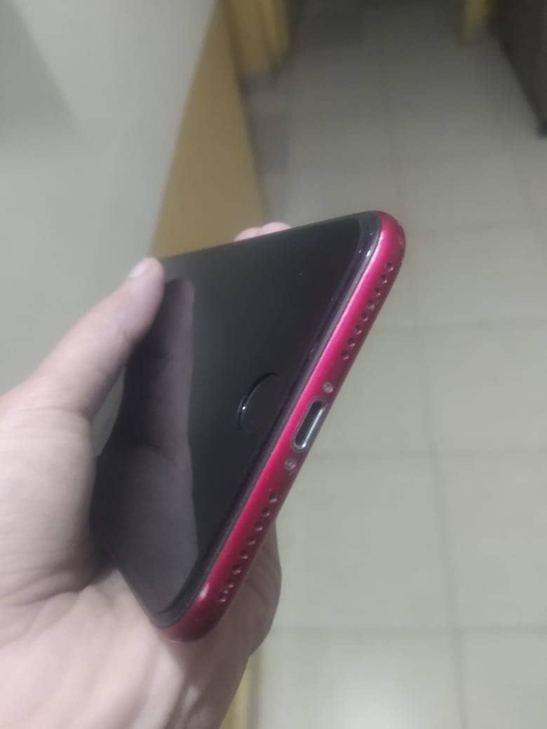 iPhone 8 plus 64gb

                                                            alt=