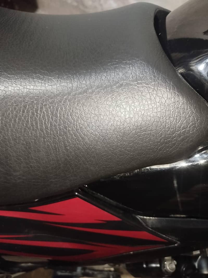 Suzuki GR 150

                                                            alt=