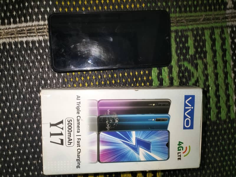 Vivo y17 phone for sale

                                                            alt=