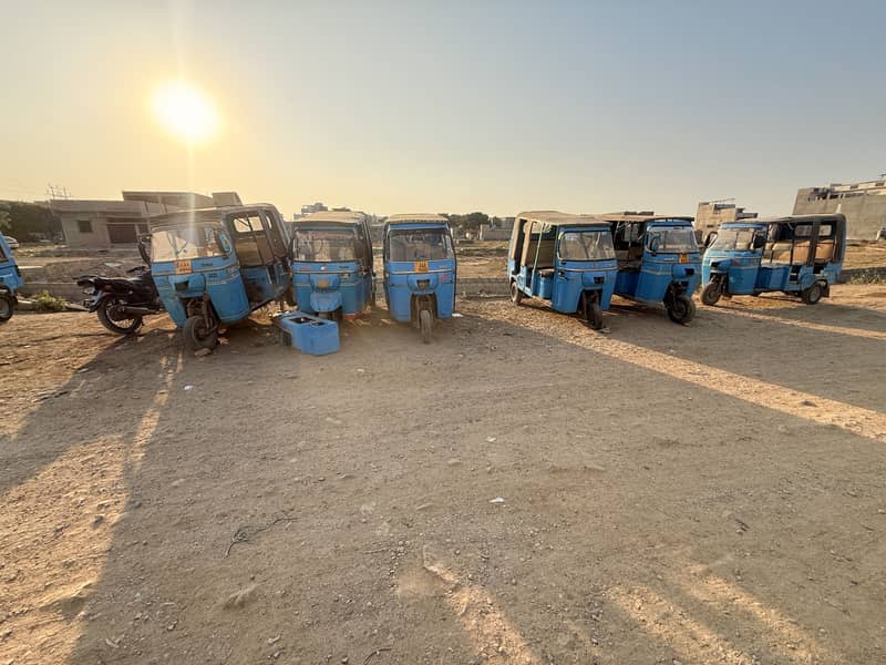 Sazgar Daewoo 6 seater rikshaw All original Documens

                                                            alt=