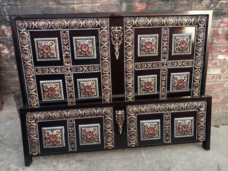 double bed single bed Bunker bed

                                                            alt=