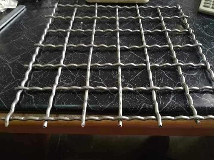 Razor Wire Barbed Wire Security Wire Welded Mesh Jali Chain Link Fence

                                                            alt=