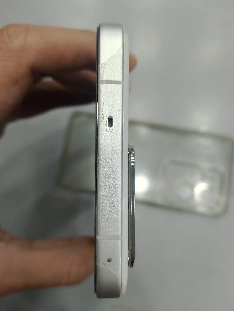 Realme GT6

                                                            alt=