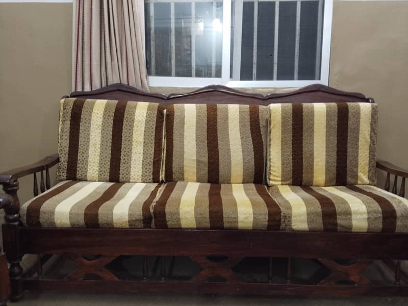 5 SEATER SOFA GADAIN (FOAM)

                                                            alt=