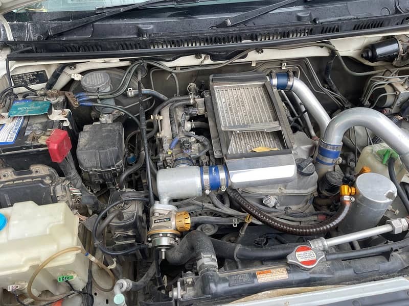 Suzuki jimny 2015

                                                            alt=