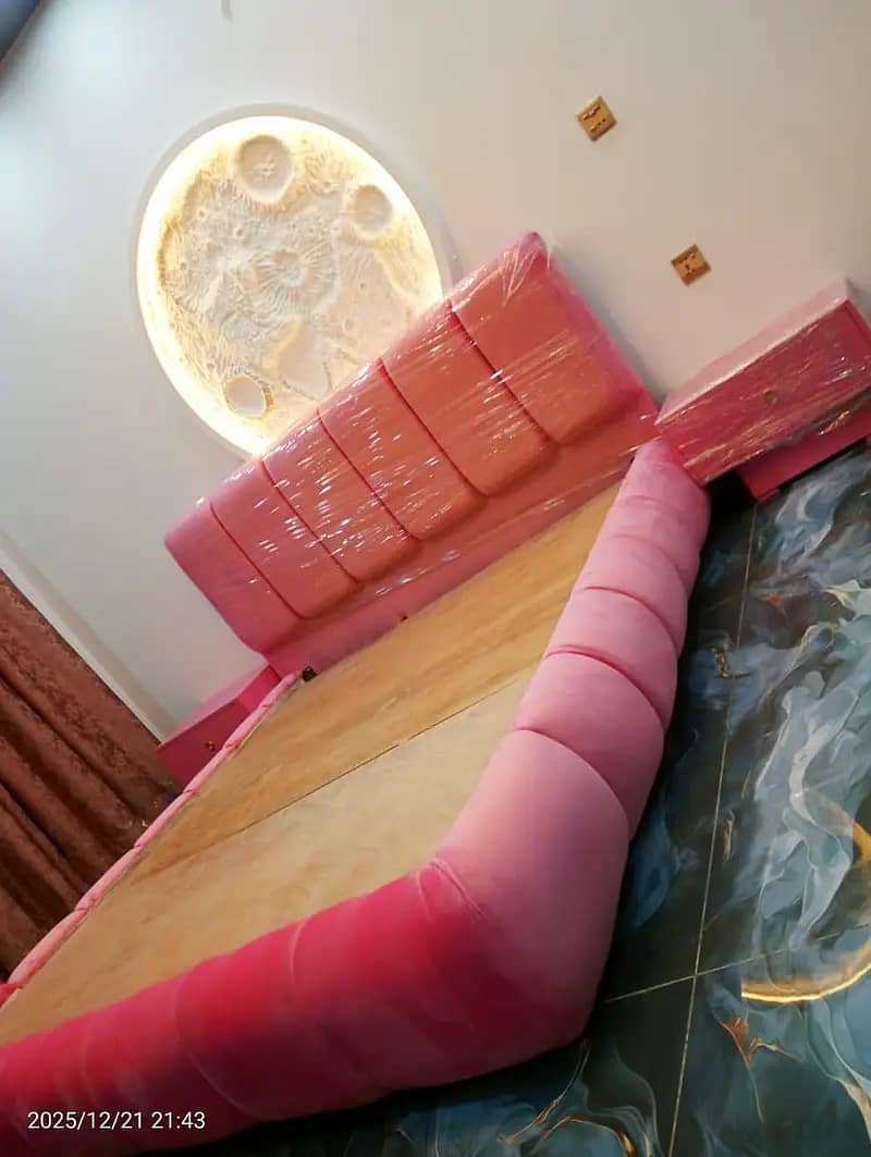 Bed Set | Bubble Bed Set | King Size Bed | BedRoom Set |Queen Size Be

                                                            alt=