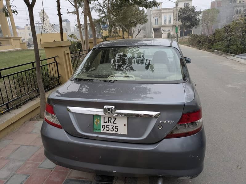 Honda City 2004

                                                            alt=