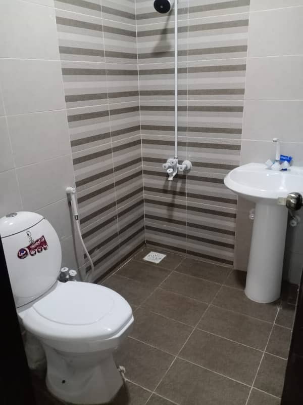 Saima Villas Highway 120 Yard Single Story Bungalow Available For Sale

                                                            alt=