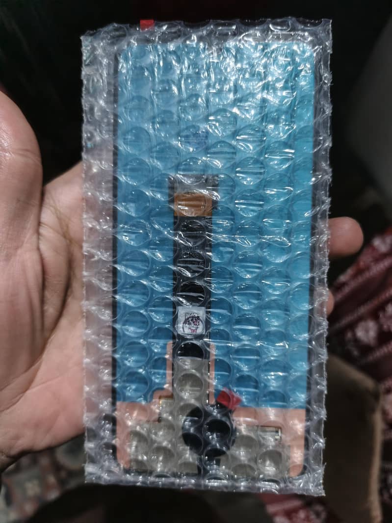 lg v60

                                                            alt=