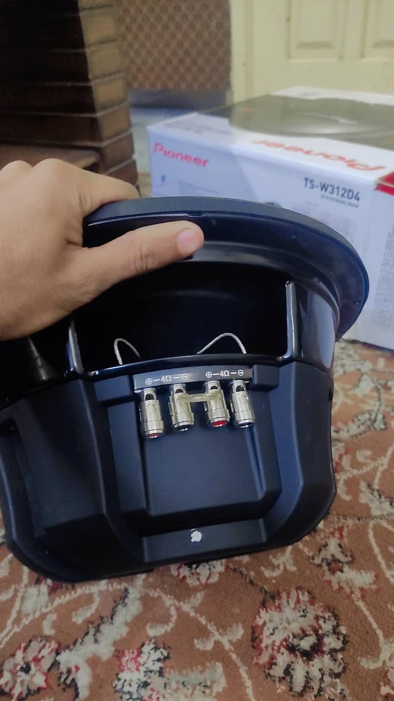 Pioneer Subwoofer And Oriontech Amplifier

                                                            alt=