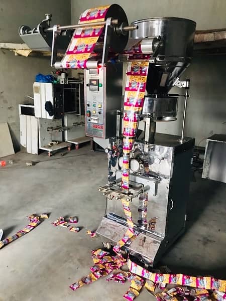 New Packing Machine For Slanty Nimko Chips Spices Rice Surf Salt Tea

                                                            alt=