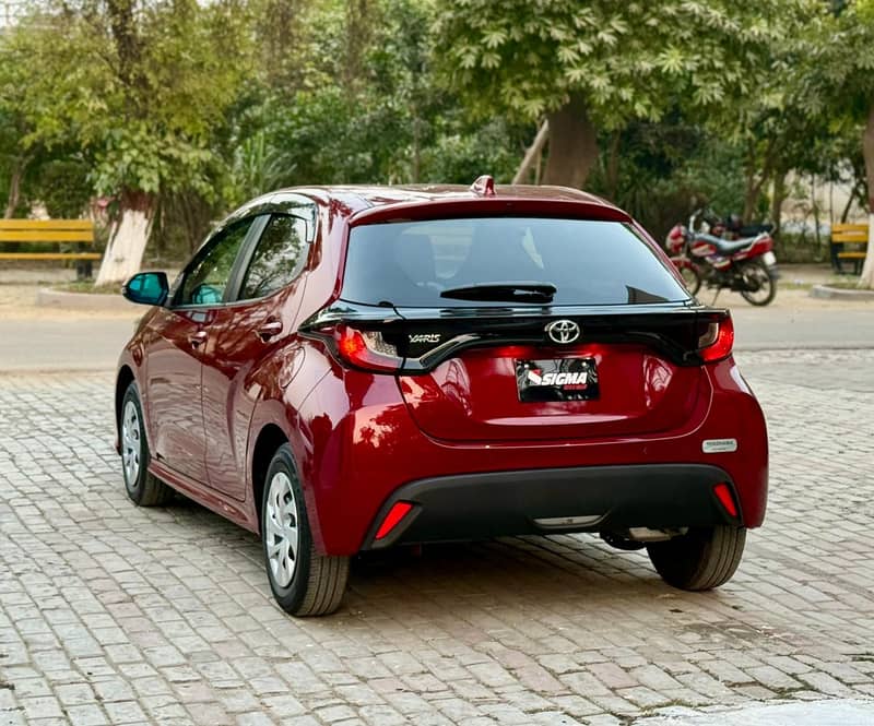 Toyota Yaris G 2022 / 2025

                                                            alt=