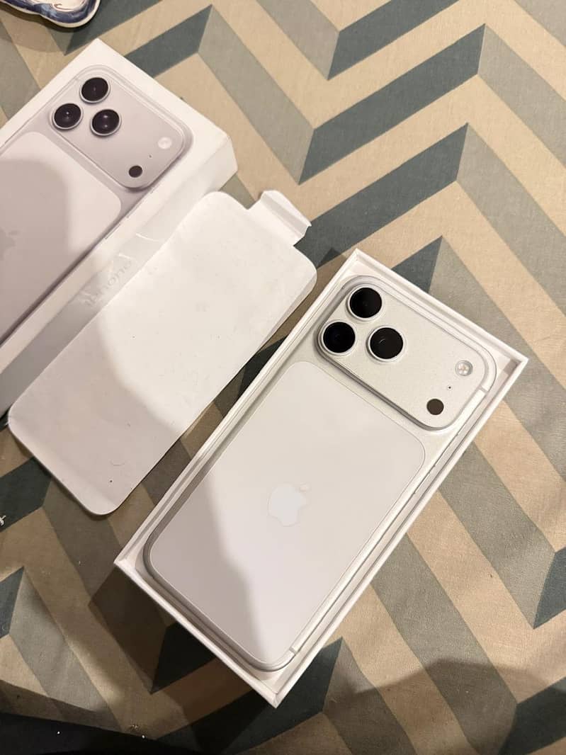 iPhone 17 Pro Max

                                                            alt=