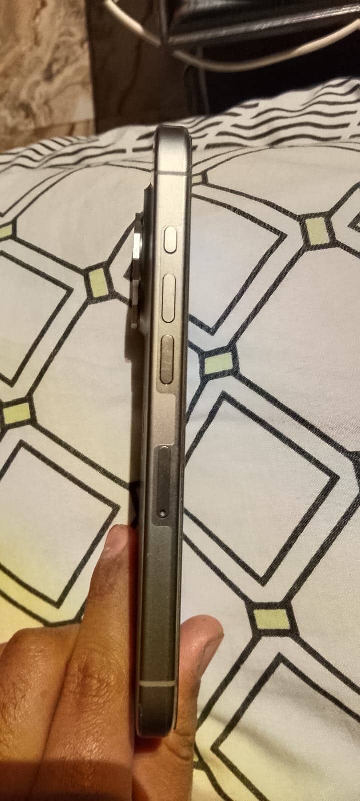 Iphone

                                                            alt=