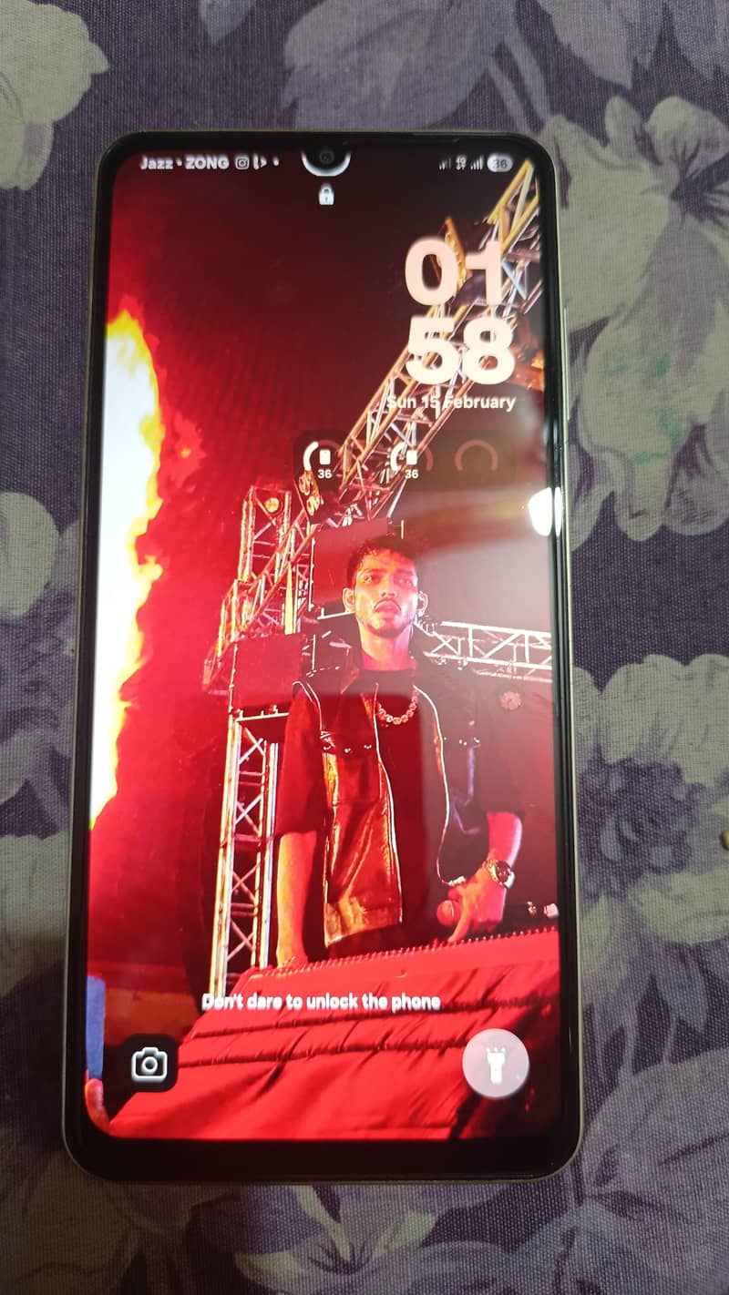 Samsung A06

                                                            alt=