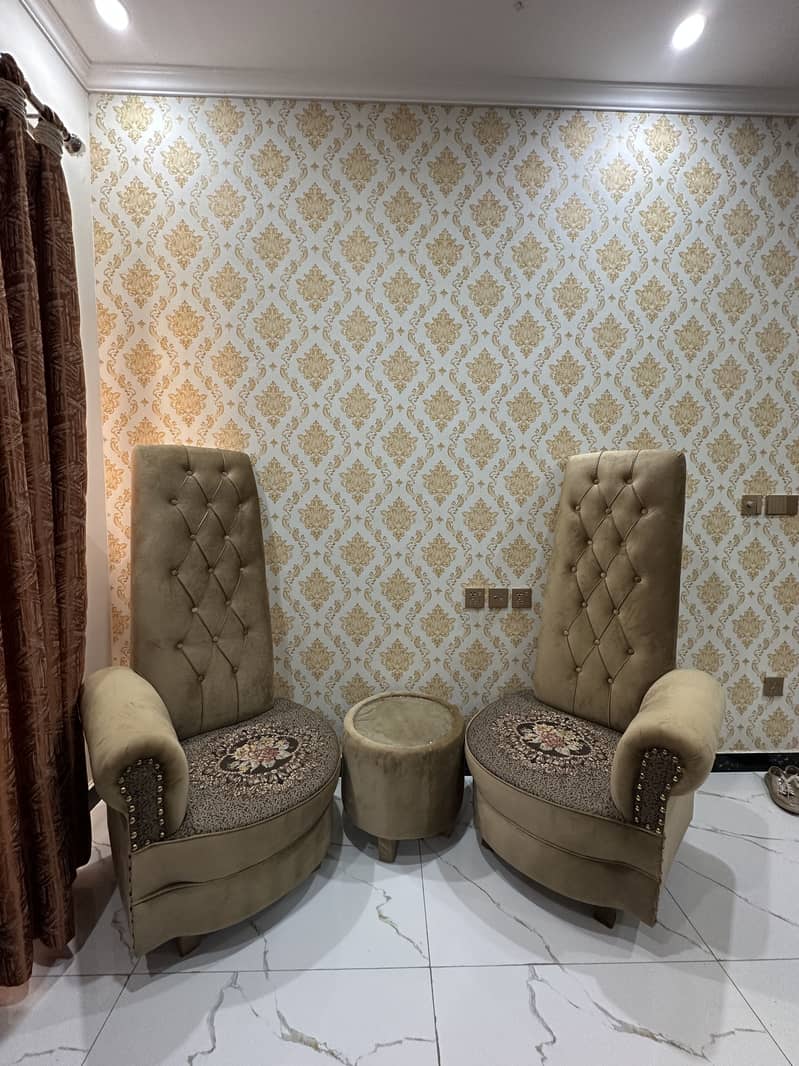 Sofa Chairs with Coffee Table

                                                            alt=