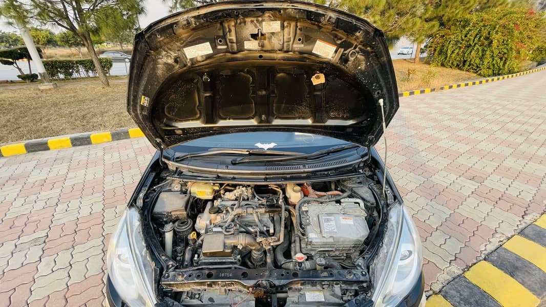 Toyota Aqua 2016 | Islamabad registered | best hatchback

                                                            alt=