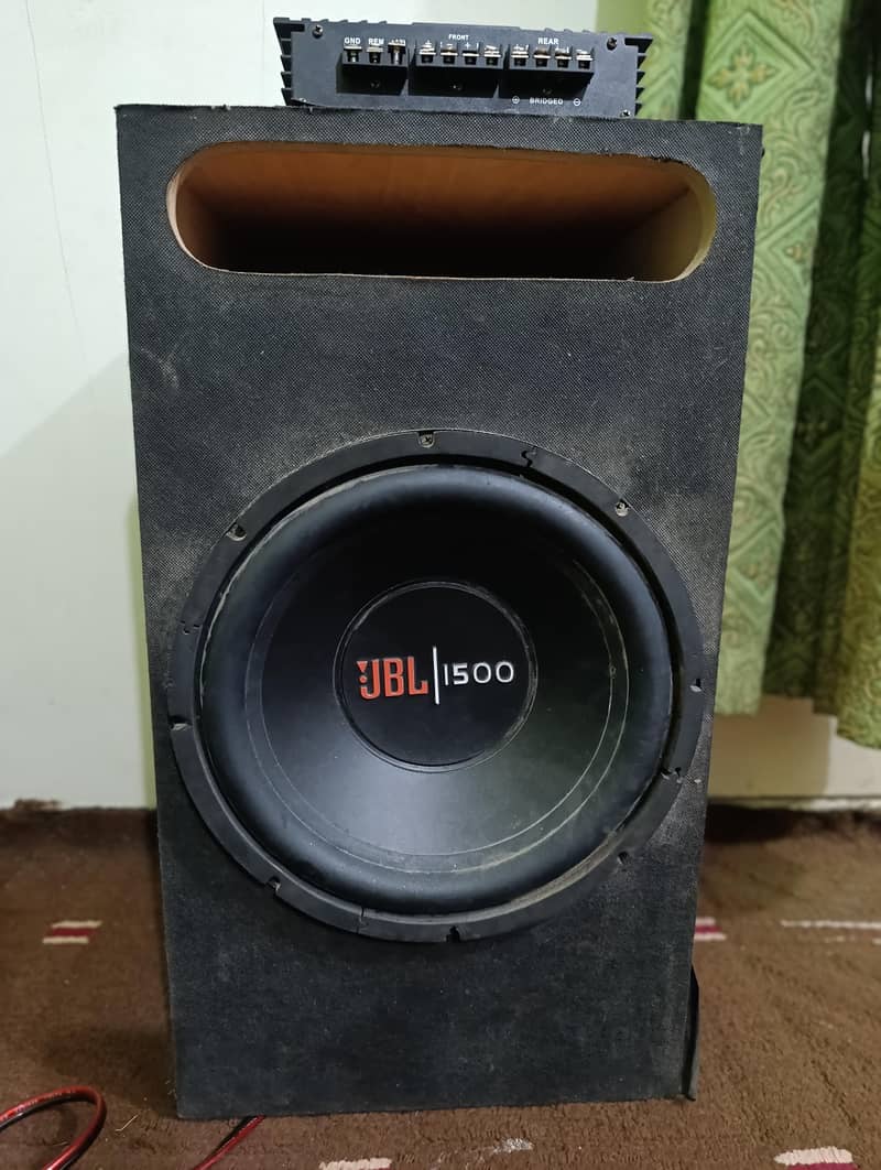 amplifier and woofee

                                                            alt=