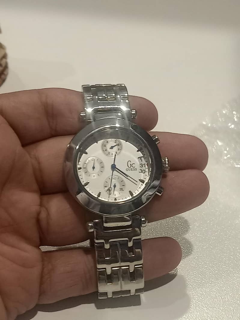 men's original watches used mint condition

                                                            alt=