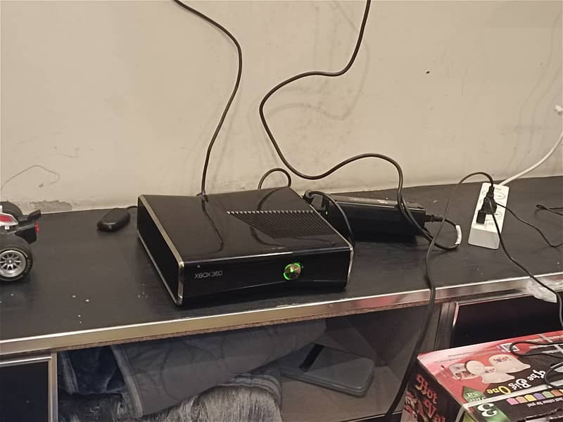 Xbox 360

                                                            alt=