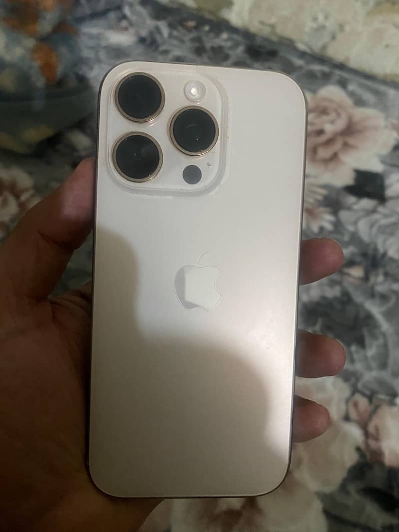 Apple iPhone 16 Pro

                                                            alt=