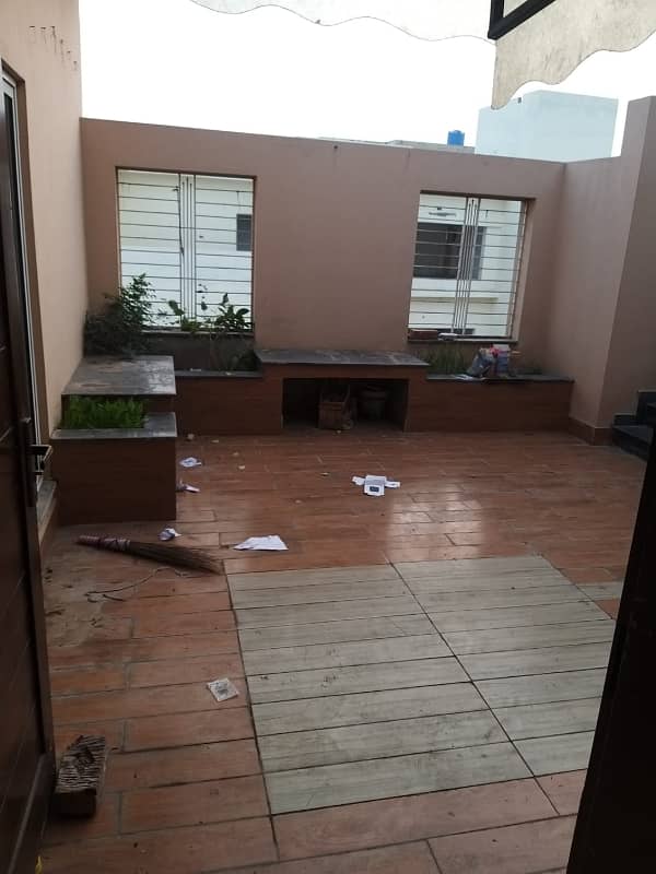 1 Kanal Brand New House for Rent in Khayaban-e-Amin Super Hot Location

                                                            alt=