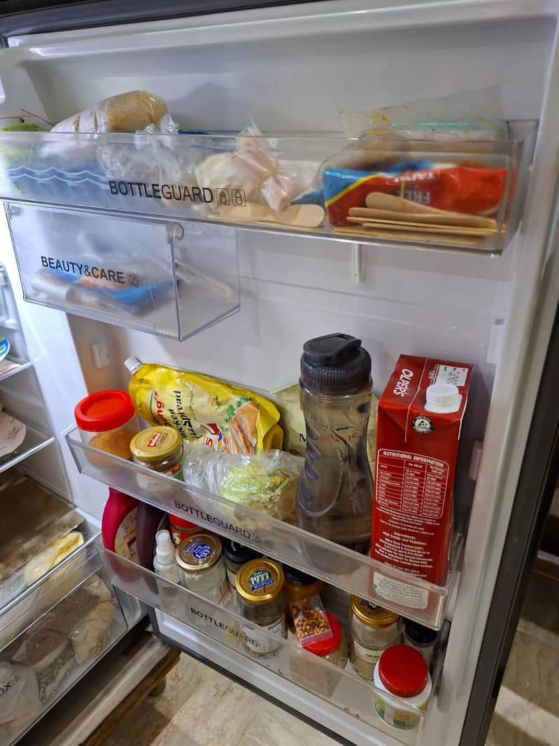 Fridge Big Size Urgent Sale Glass Door Available Delivery

                                                            alt=
