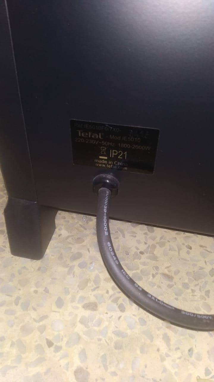 Gas & . Philips UK Delonghi Italian Tefal fan heaters like new.