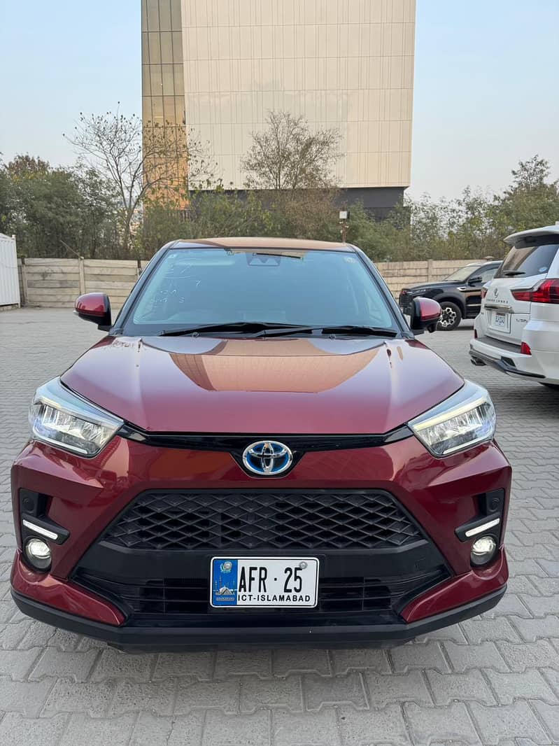 Toyota Raize Hybrid Z 2021  Model

                                                            alt=