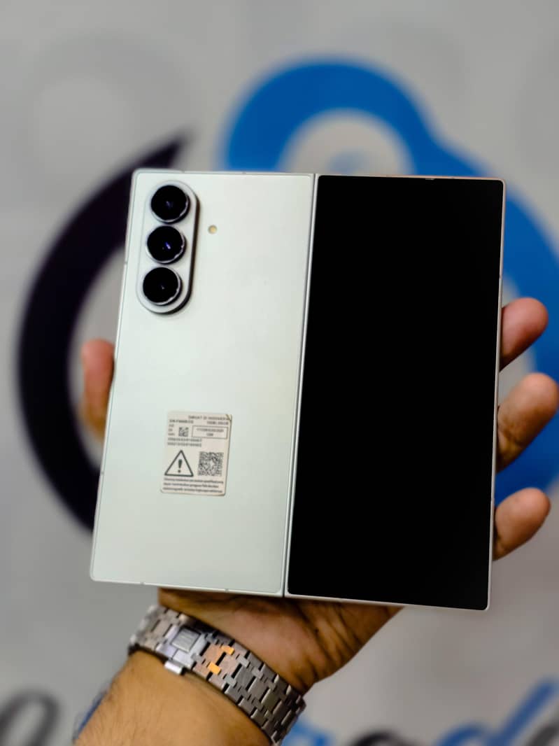 Samsung Fold Series Available Fold 7 | Fold 6 | Fold 5 Brand New Box

                                                            alt=