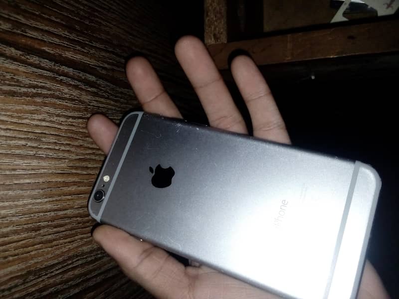 iphone 6 64gb all ok exchange possible 03137356113

                                                            alt=