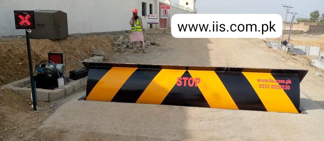 Tyre Killers, One way barriers, Road Blockers  in Pakistan

                                                            alt=