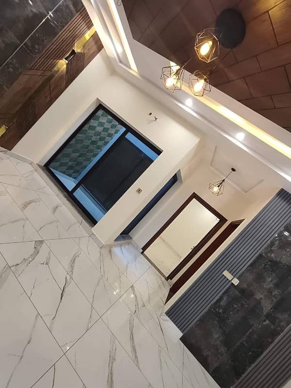 10 Marla Designer House For Sale In Bahria Town Phase 8 Rawalpindi

                                                            alt=