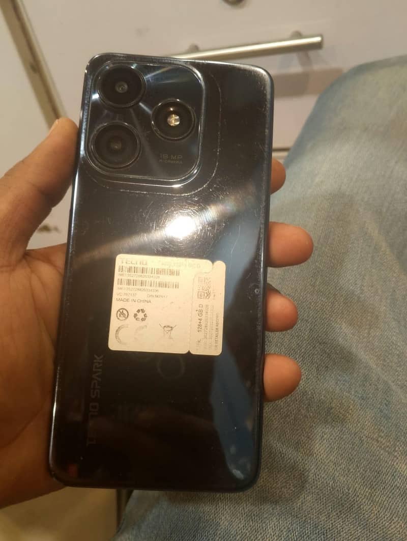 Tecno spark 10c 4+4/128 Good condition

                                                            alt=