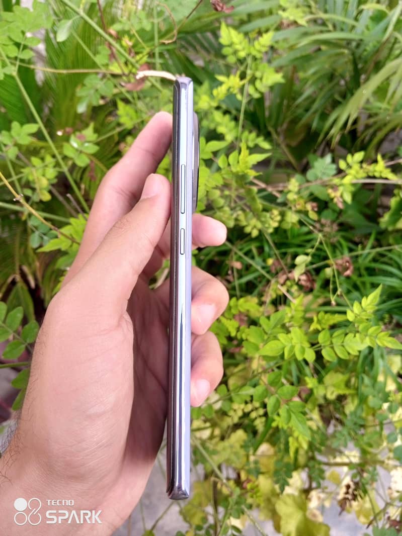 Tecno Camon 30s 10/10 new 60fps stable gaming in pubg

                                                            alt=