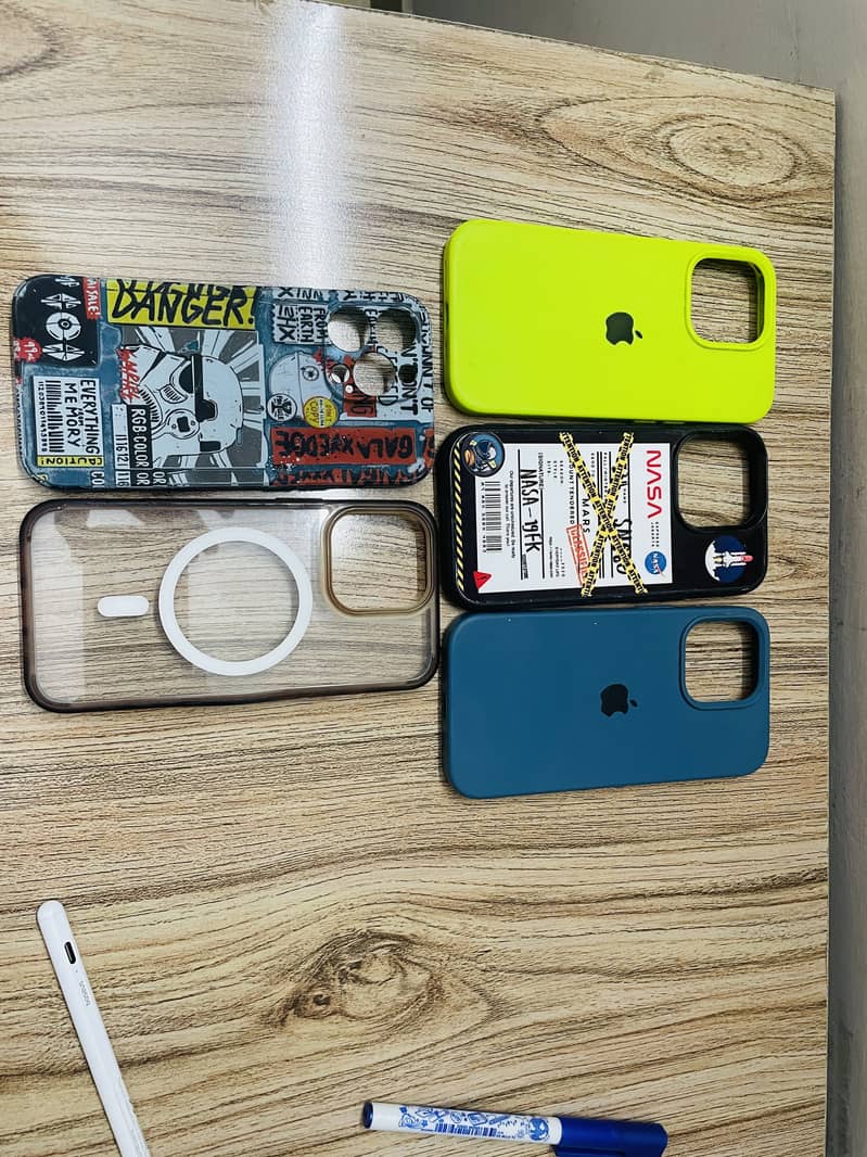 Iphone 13 pro covers

                                                            alt=