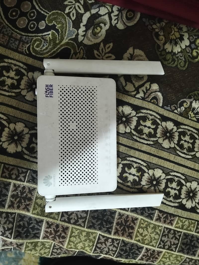 Dual Band Huawei Flash Fiber GPON ONT / Wi-Fi Router

                                                            alt=