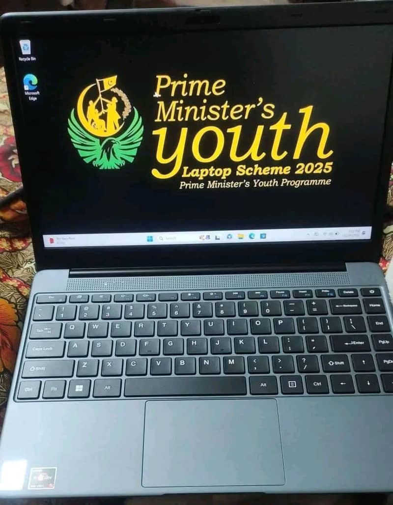 PM laptop Scheme Laptop Ryzen 5 7th generation

                                                            alt=