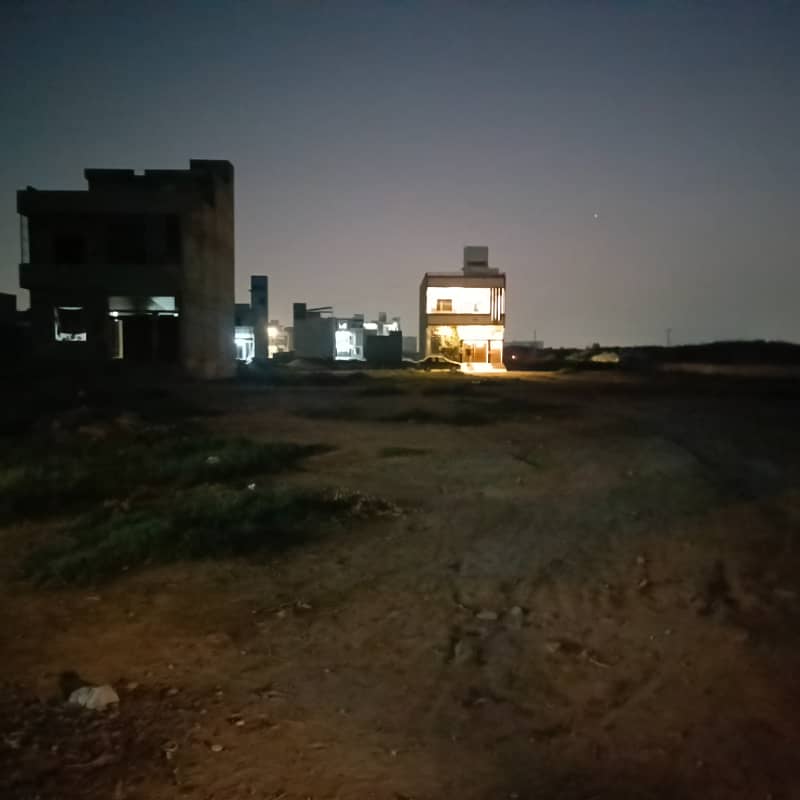 120 Sq Yard Transfer Plot In Block 1 SAADI GARDEN

                                                            alt=