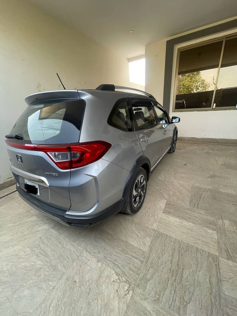 Honda BR-V 2019 [ URGENT SALE ]

                                                            alt=