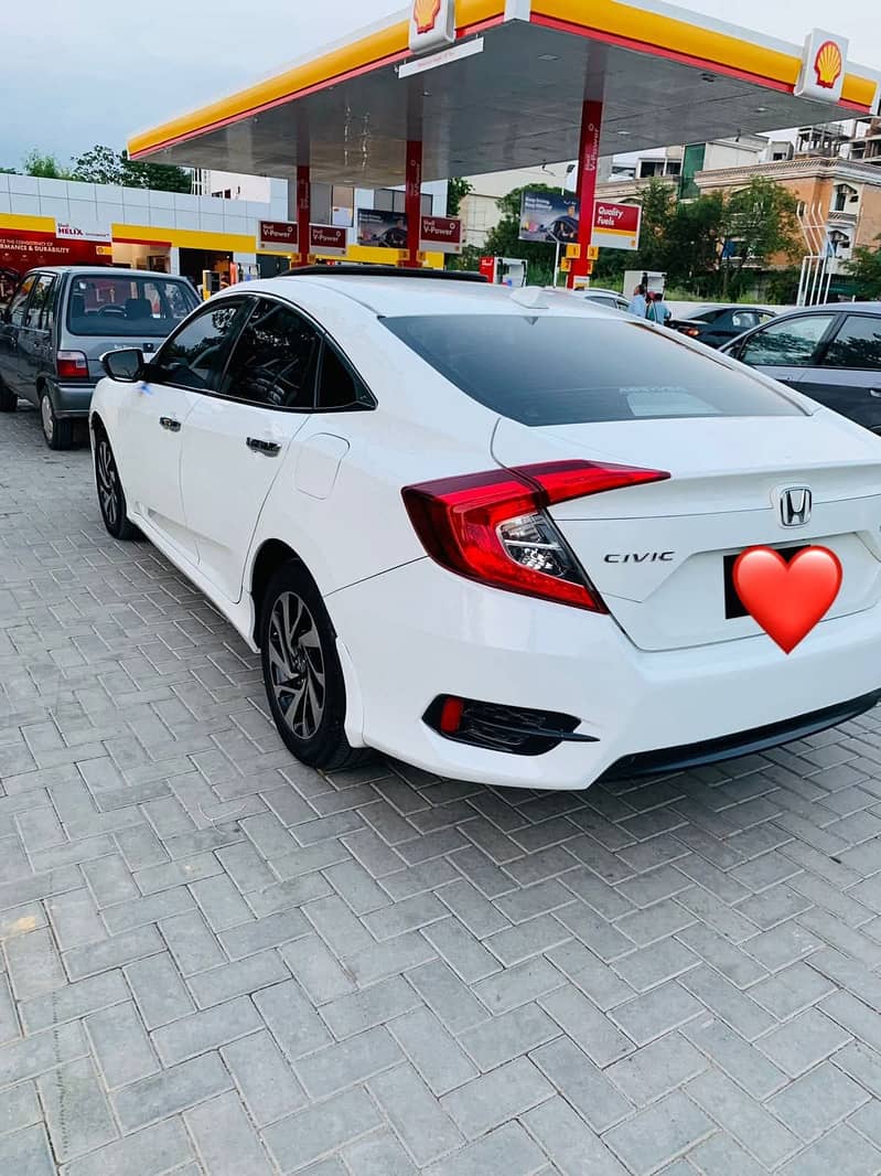 Rent A Car , mercedes, Audi , V8 , Yaris , land cruiser , one way drop

                                                            alt=